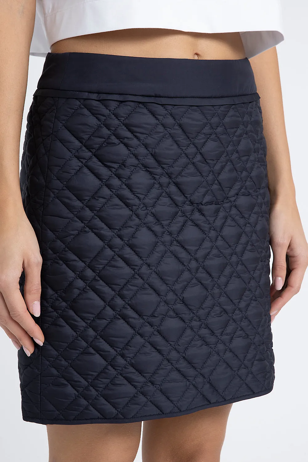 Drip-proof quilted mini skirt