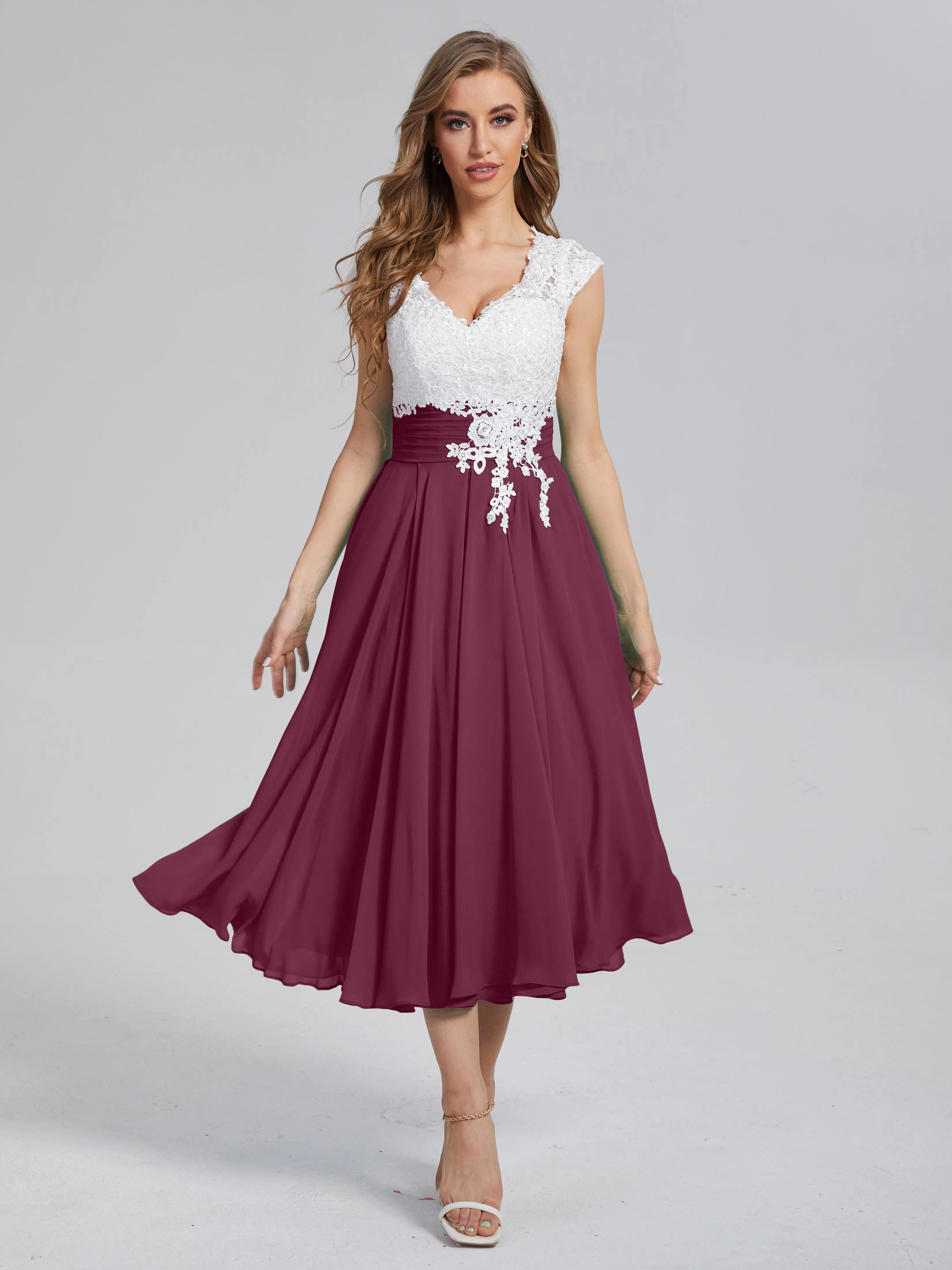 Graceful Lace Tea Length Chiffon Mother of the Bride Dresses