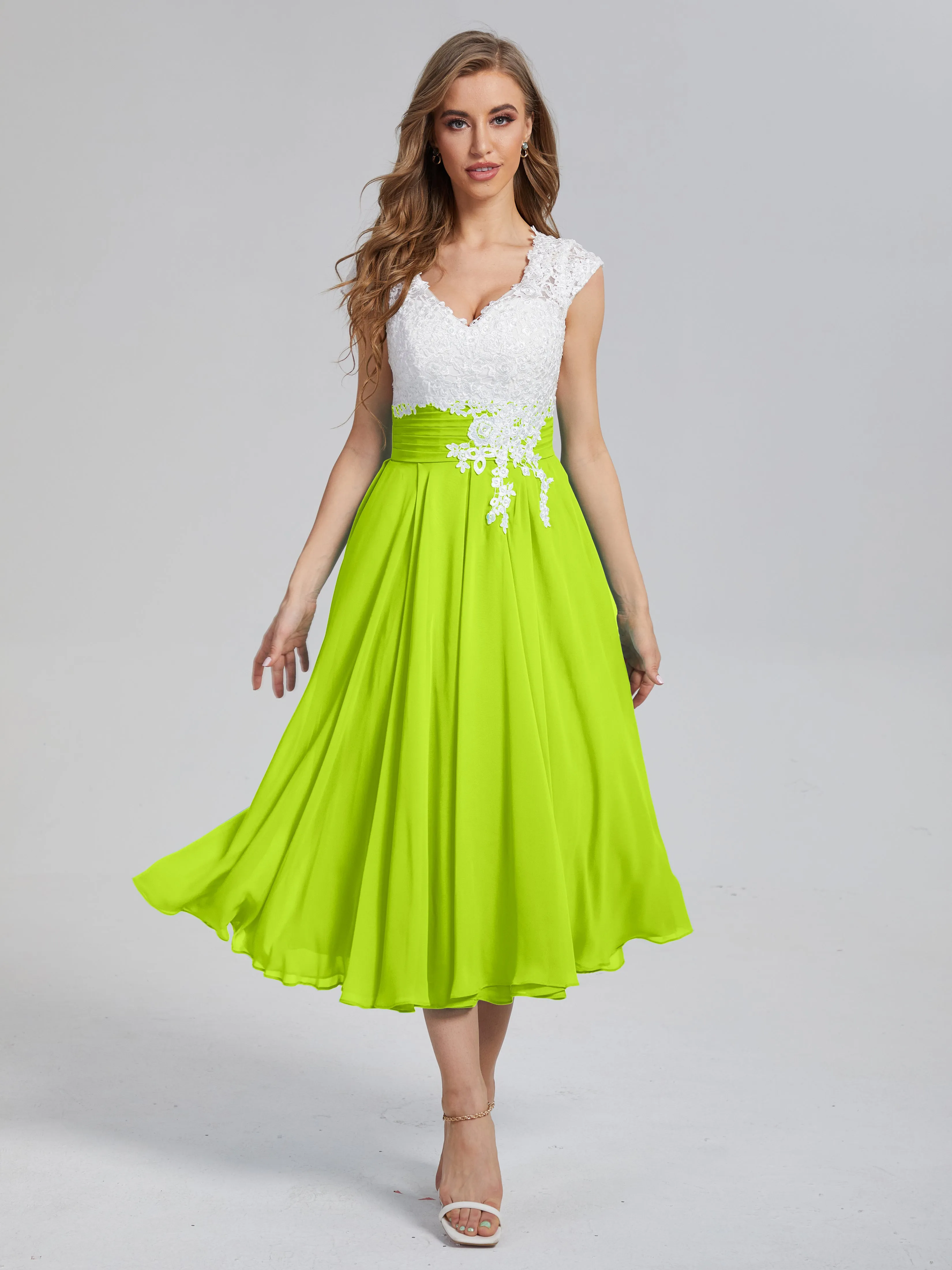 Graceful Lace Tea Length Chiffon Mother of the Bride Dresses